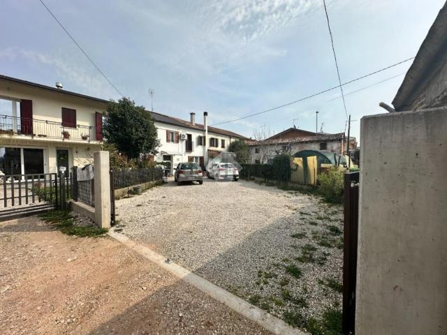 Villetta indipendente in vendita di 193 m² in Via Piave, 17