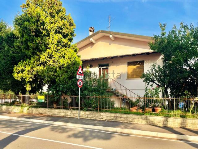 Villetta indipendente in vendita di 194 m² in Via Giuseppe Garibaldi, 52