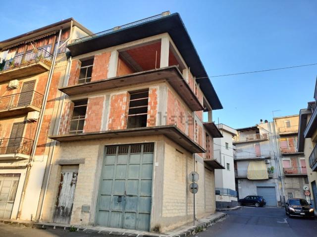 Villetta indipendente in vendita di 194 m² in Via degli Operai, 97