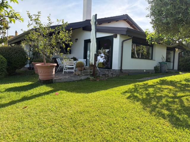 Villetta indipendente in vendita di 194 m² in Via Orti della Paola