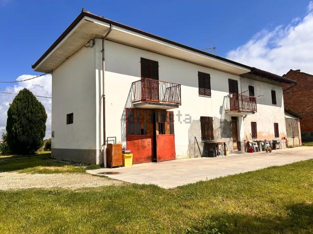 Villetta indipendente in vendita di 195 m² in Via G. Garibaldi, 6
