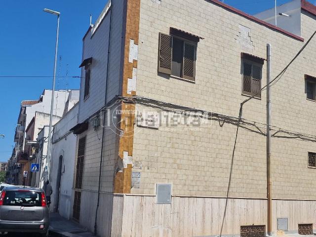 Villetta indipendente in vendita di 195 m² in Via Giuseppe Verdi