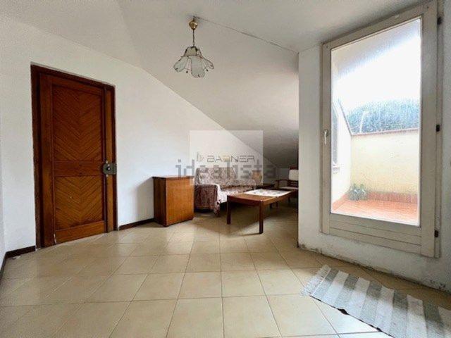 Villetta indipendente in vendita di 195 m² in Via Filippo Turati