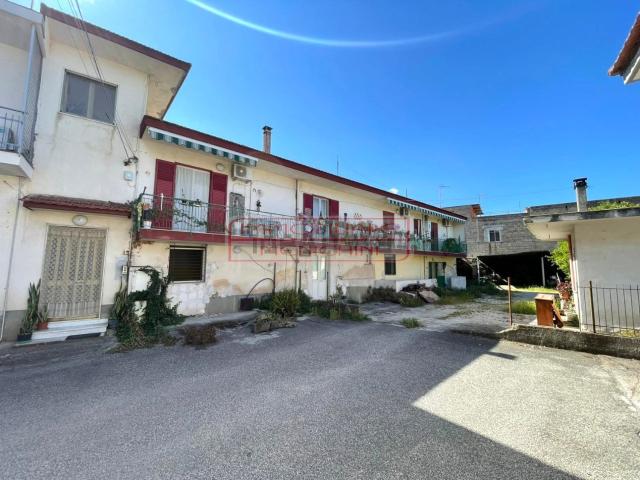 Villetta indipendente in vendita di 195 m² in Vico Pullera