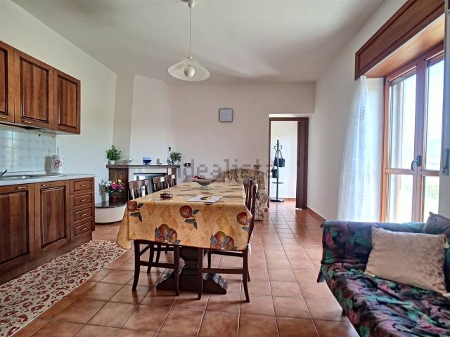 Villetta indipendente in vendita di 195 m² in Contrada Acciolo