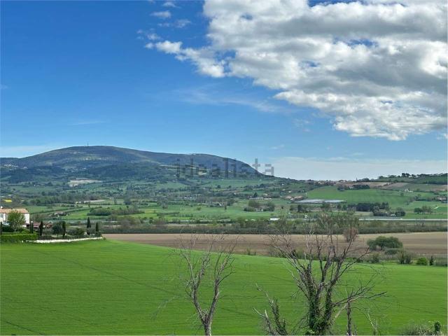 Villetta indipendente in vendita di 196 m² in Via A. Giolitti, 50