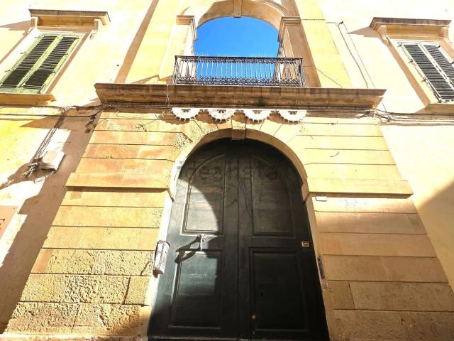 Villetta indipendente in vendita di 196 m² in Via Sambiasi, 63