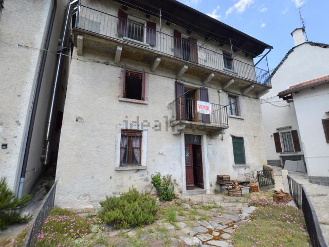 Villetta indipendente in vendita di 196 m² in Vicolo Peiro
