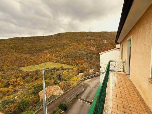 Villetta indipendente in vendita di 196 m² in Frazione Pantana, 4