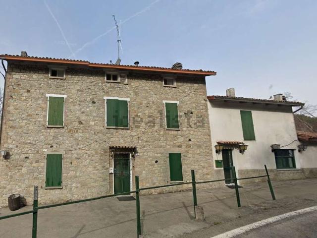 Villetta indipendente in vendita di 197 m² in Via Giovanni Battilochi