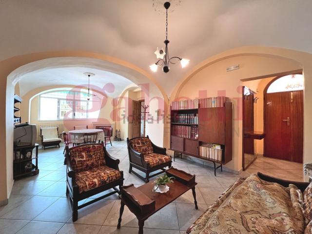 Villetta indipendente in vendita di 197 m² in Via Girolamo de Marco, 7