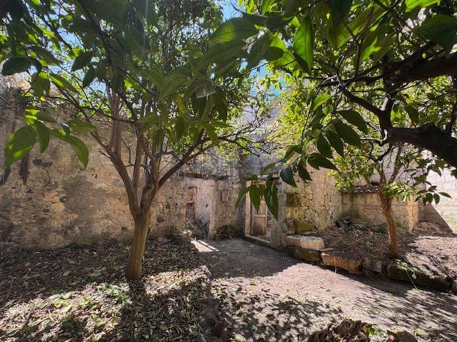 Villetta indipendente in vendita di 197 m² in Via Roma