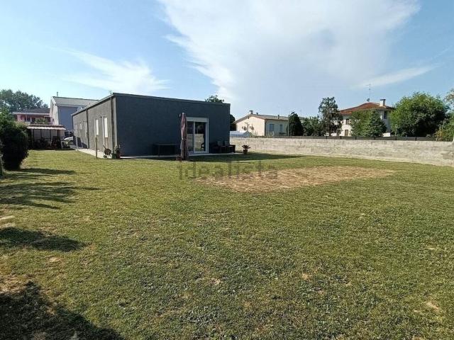 Villetta indipendente in vendita di 198 m²