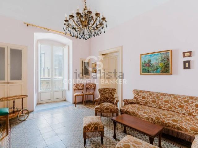 Villetta indipendente in vendita di 198 m² in Via Monopoli, 28