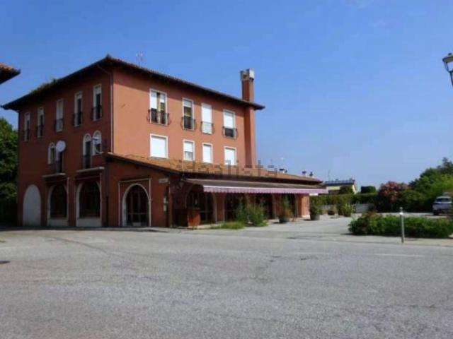 Villetta indipendente in vendita di 198 m² in Via Nicolò Bettoni, 2