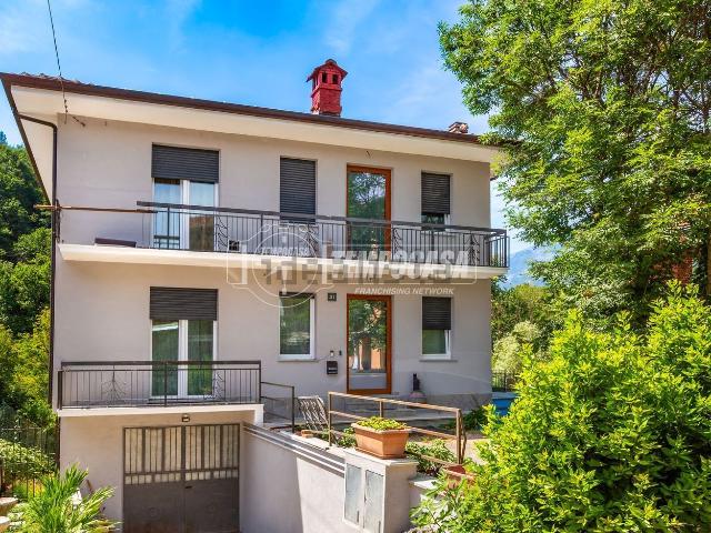 Villetta indipendente in vendita di 198 m² in Via Pontepietra