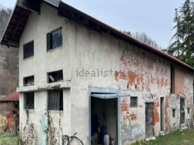 Villetta indipendente in vendita di 198 m² in Via Provinciale