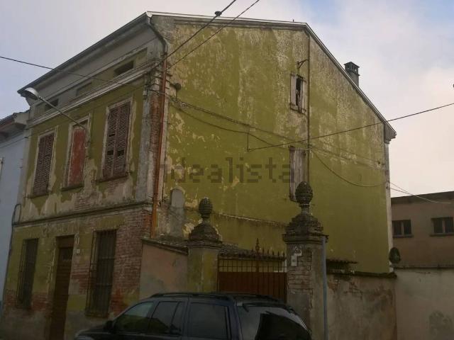 Villetta indipendente in vendita di 199 m² in Via Brola