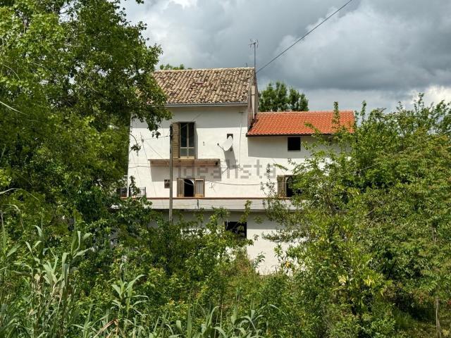 Villetta indipendente in vendita di 20000 m² in Via San Rocco