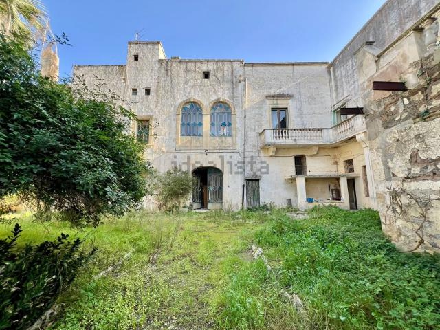 Villetta indipendente in vendita di 2000 m² in Piazza Caduti, 11