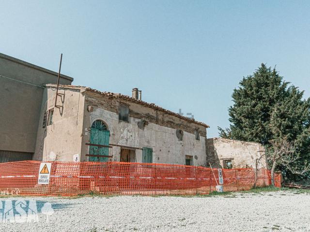 Villetta indipendente in vendita di 2000 m² in Via Doccia, 1167