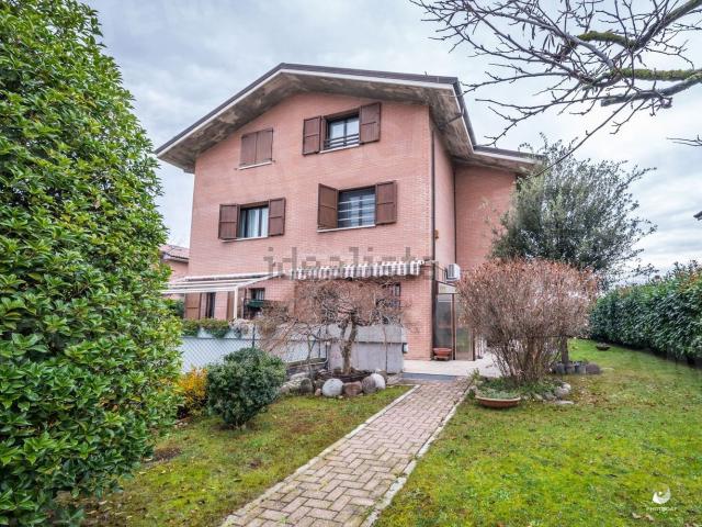 Villetta indipendente in vendita di 200 m²