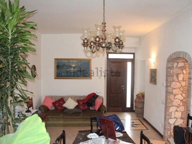 Villetta indipendente in vendita di 200 m²