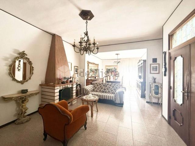 Villetta indipendente in vendita di 200 m²