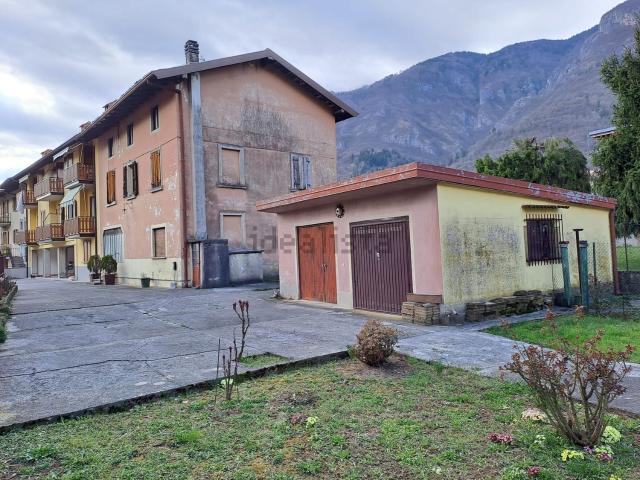 Villetta indipendente in vendita di 200 m² in Via Cadoriano, 7