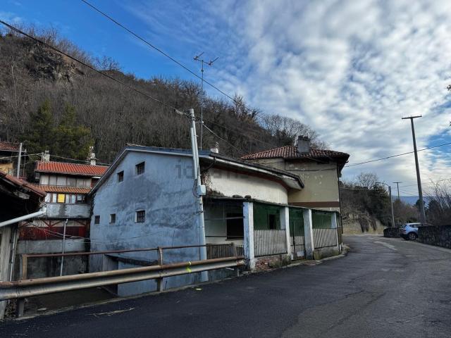 Villetta indipendente in vendita di 200 m² in Via Canton Gabriel, 9