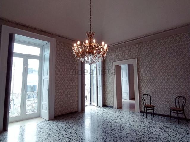 Villetta indipendente in vendita di 200 m² in Via CARMINE, 35