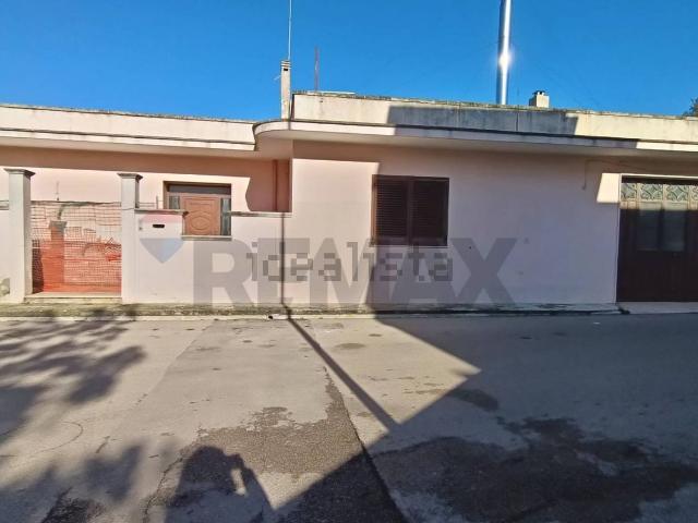 Villetta indipendente in vendita di 200 m² in Via Carrozzo, 31