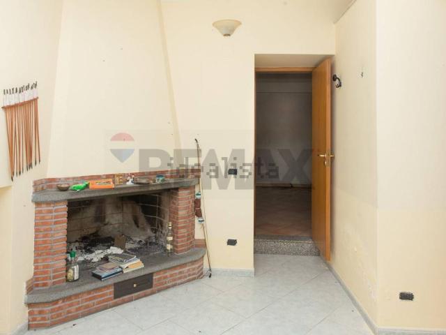Villetta indipendente in vendita di 200 m² in Via Antonino Uccellatore, 12