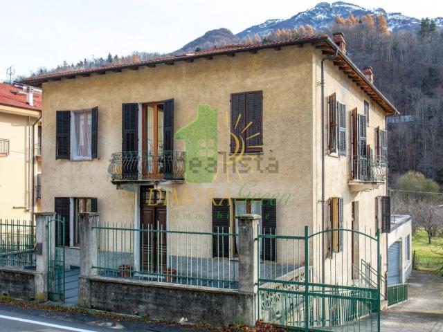 Villetta indipendente in vendita di 200 m² in Via Angelo Silvio Novaro, 51