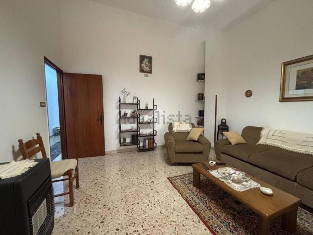 Villetta indipendente in vendita di 200 m² in Via Arancio, 65