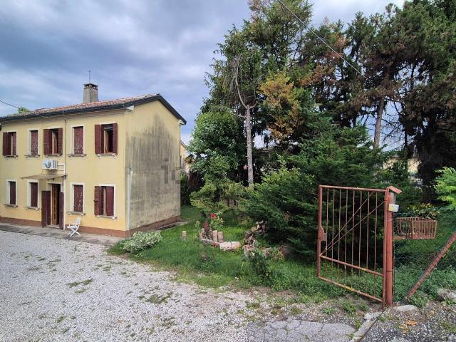 Villetta indipendente in vendita di 200 m² in Via Argine DX Novissimo