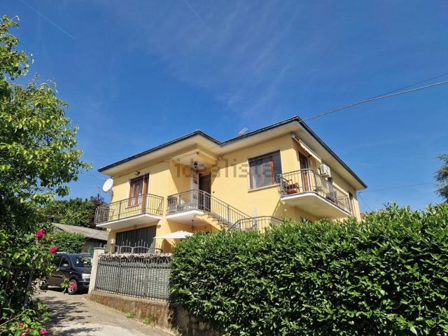 Villetta indipendente in vendita di 200 m² in Via brovetto