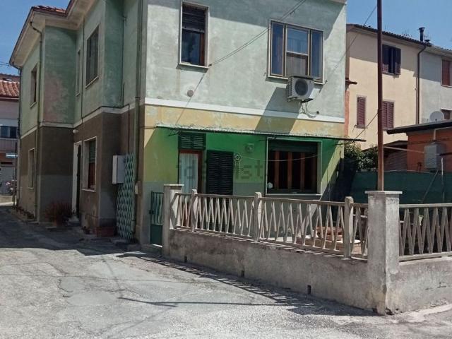 Villetta indipendente in vendita di 200 m² in Via G. B. Barsuglia, 123