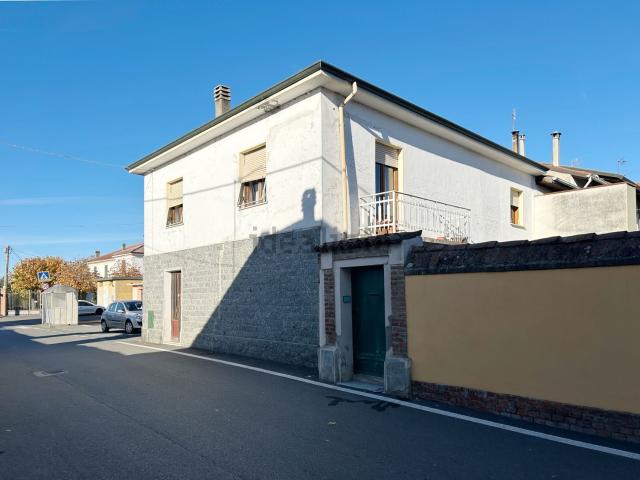 Villetta indipendente in vendita di 200 m² in Via Gonella, 11
