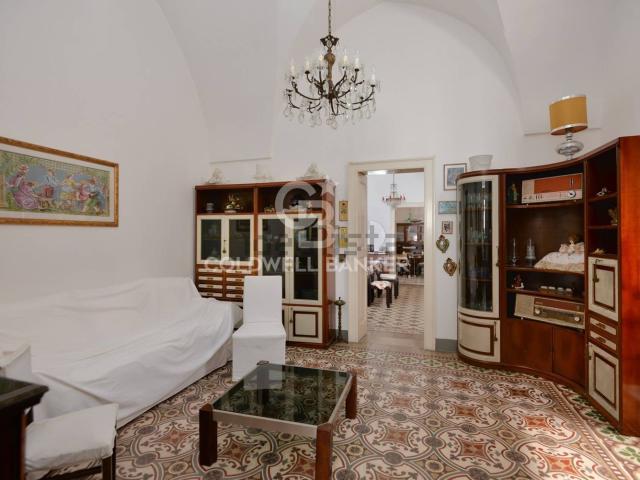 Villetta indipendente in vendita di 200 m² in Via Generale Giardino