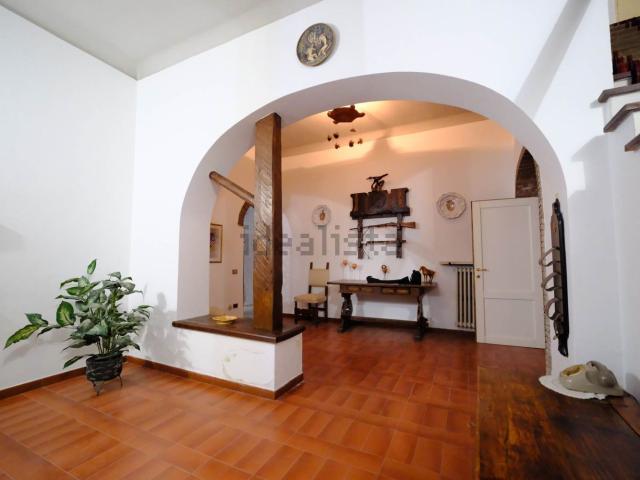 Villetta indipendente in vendita di 200 m² in Via Giuseppe Garibaldi