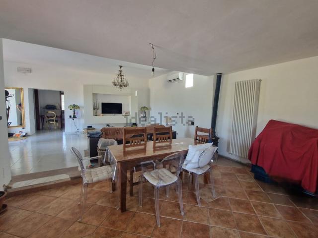 Villetta indipendente in vendita di 200 m² in Via Giuseppe Musinu