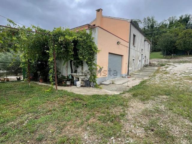 Villetta indipendente in vendita di 200 m² in Via Giuseppe Verdi