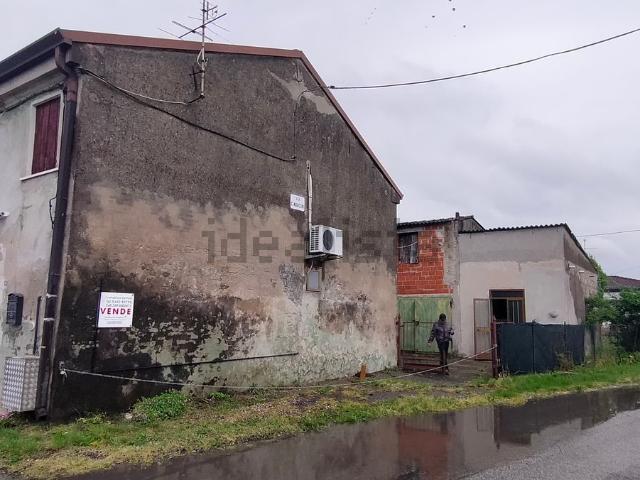 Villetta indipendente in vendita di 200 m² in Via Guglielmo Marconi, 7