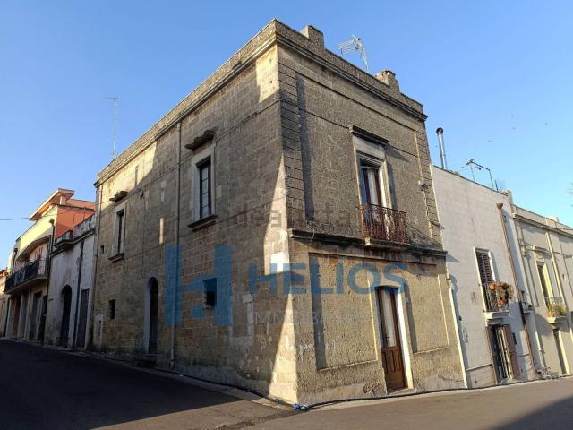 Villetta indipendente in vendita di 200 m² in Via Dante Alighieri, 23