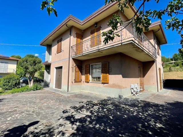 Villetta indipendente in vendita di 200 m² in Via del Monastero