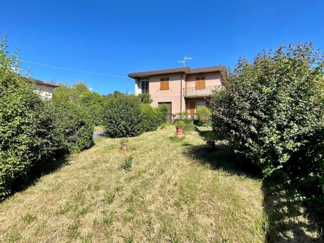 Villetta indipendente in vendita di 200 m² in Via del Monastero