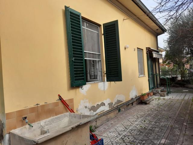 Villetta indipendente in vendita di 200 m² in Via del Gallo