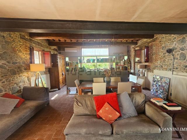 Villetta indipendente in vendita di 200 m² in Via del Giardinetto
