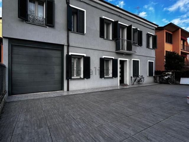 Villetta indipendente in vendita di 200 m² in Via dell&apos Aeroporto, 19